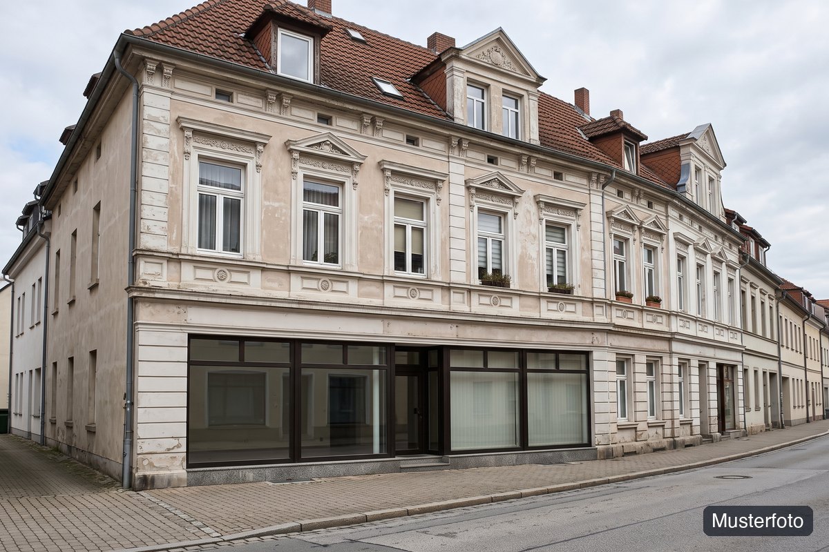 Musterfoto Wohn-/Geschäftshaus, nicht das tatsächliche Objekt