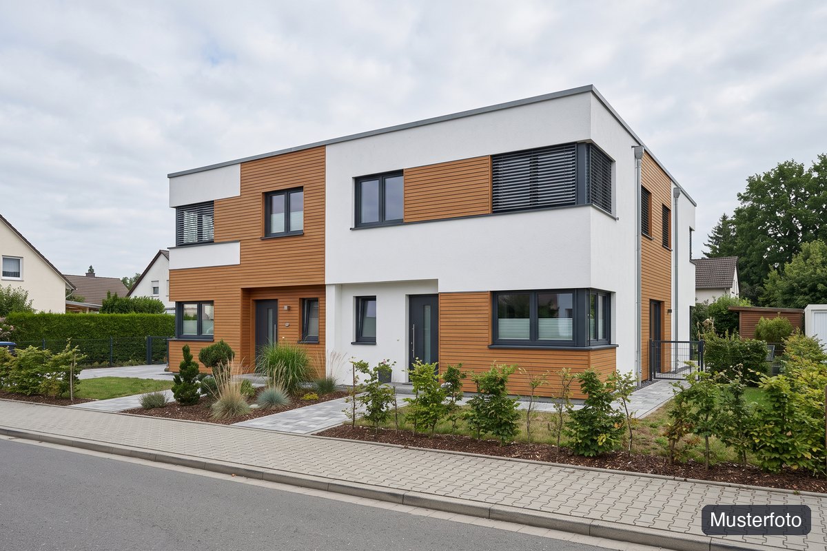 Musterfoto Zweifamilienhaus, nicht das tatsächliche Objekt