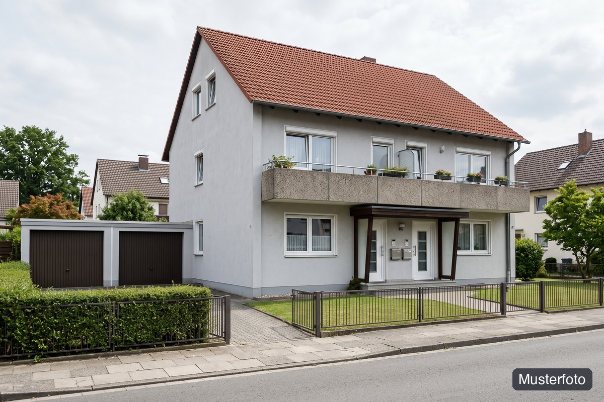 Musterfoto Zweifamilienhaus, nicht das tatsächliche Objekt